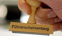 u_Fuehrerscheinentzug__Stempel_Symbolbild
